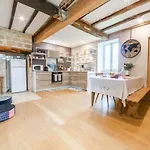 La Maison D'adele